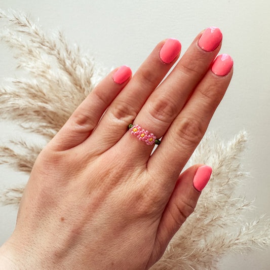 Blumenring aus Glasperlen mit 3 Margeriten