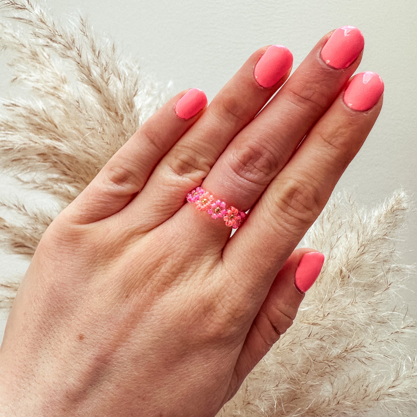 Blumenring "Rosy" aus Glasperlen in Pink und Orange