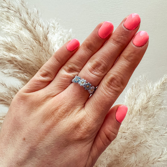 Blumenring aus Glasperlen BLUE WATER