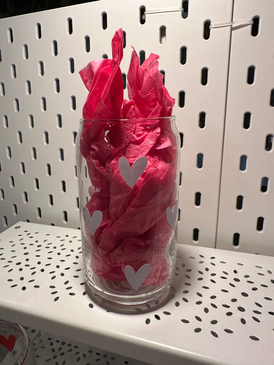 Can Glas mit Druck „weiße Herzen“