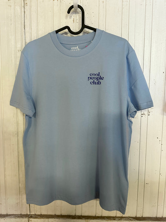Unisex T-Shirt in Blau mit Backprint „Good things are coming“