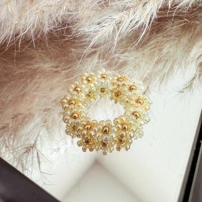 Blumenring "Lynn" aus Glasperlen in Gelb