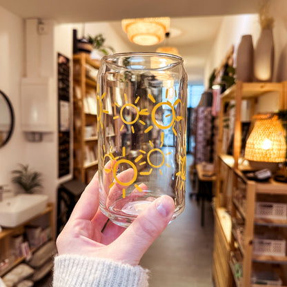 Can Glas mit Druck „Gelbe Sonnen“