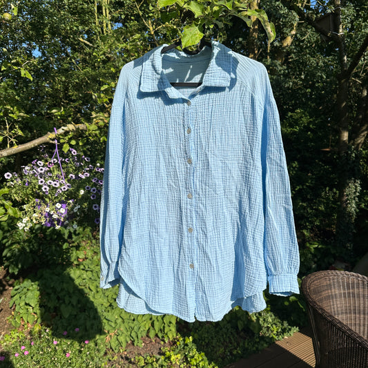 Oversize Musselinbluse "Nora" in Hellblau – One Size