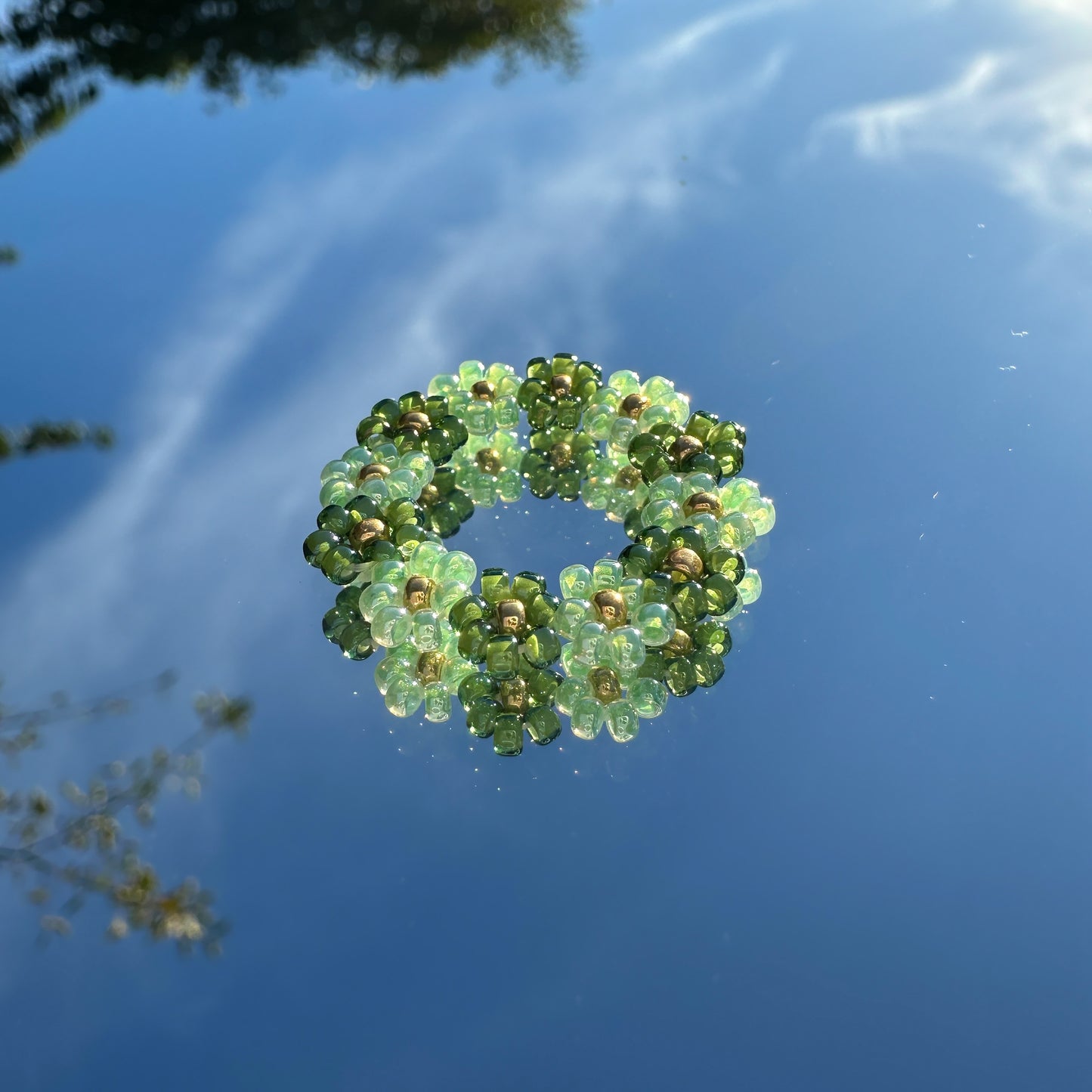 Blumenring "Lynn" aus bunten Glasperlen