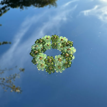 Blumenring "Lynn" aus bunten Glasperlen