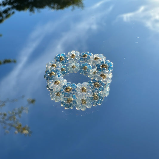 Blumenring "Lynn" aus Glasperlen in Blau