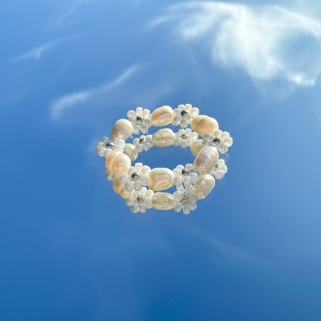 Blumenring "Flora" aus Süßwasser- und Glasperlen