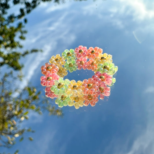 Blumenring "Milly" aus Glasperlen in Rosa, Apricot, Hellgelb und Mintgrün