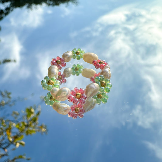 Blumenring "Blossom" aus Süßwasserperlen und Glasperlen in Mintgrün und Rosa