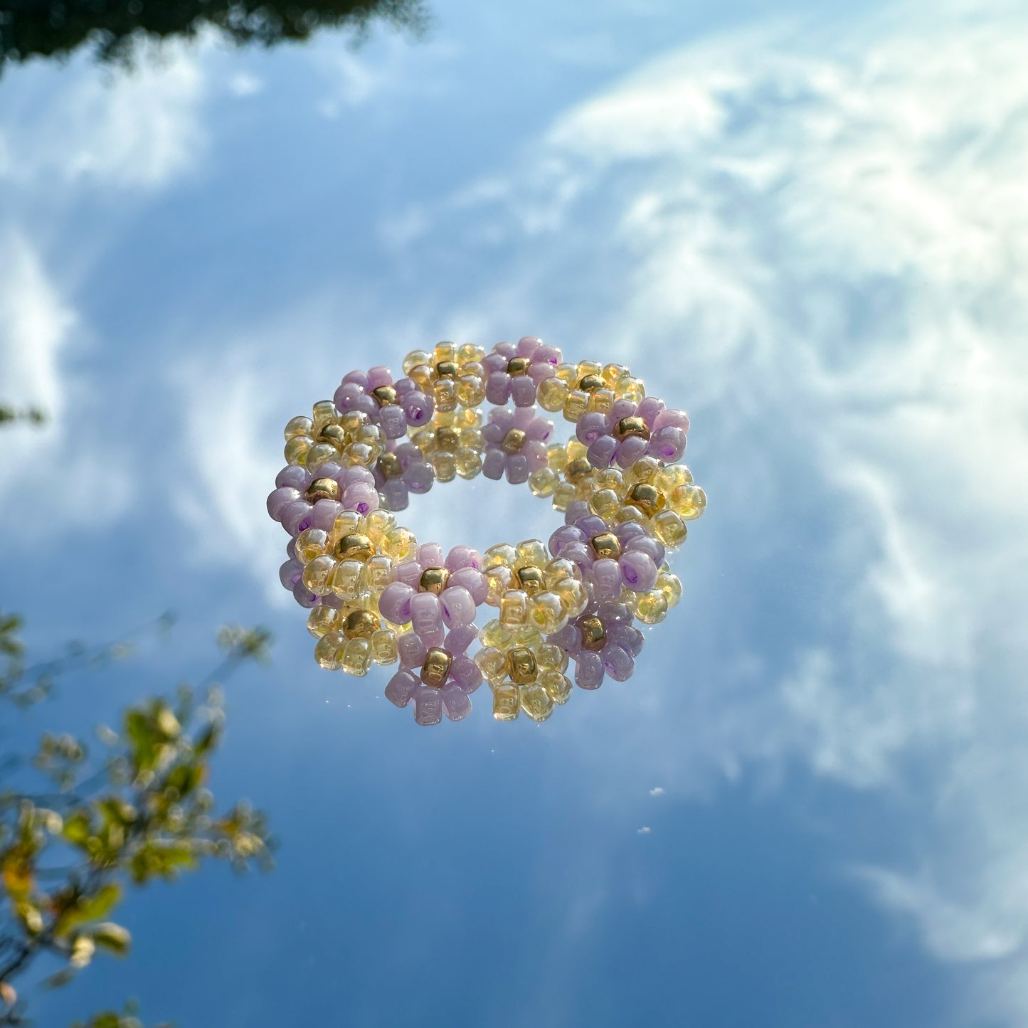 Blumenring "Rosy" aus Glasperlen in Flieder und Hellgelb