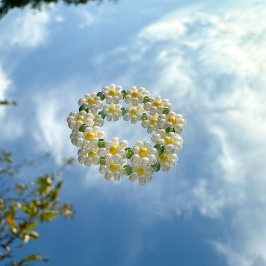Blumenring aus Glasperlen "Daisy Meadow" mit Gänseblümchen