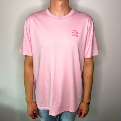 Unisex T-Shirt in Pink mit Backprint „Good things are coming“