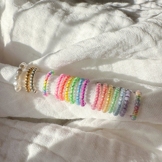 Earcuff "Frieda" aus Edelstahl und Glasperlen in Silber