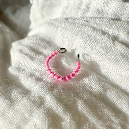 Earcuff "Jula" aus Edelstahl und Glasperlen in Pink