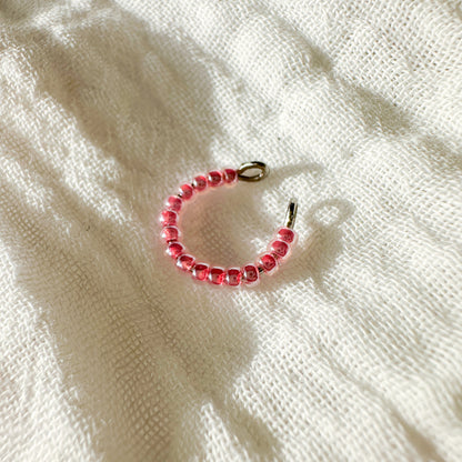 Earcuff "Greta" aus Edelstahl und Glasperlen in Rosa